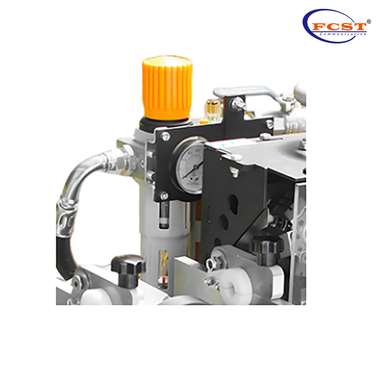 Machine de soufflage de fibres MikroJet05