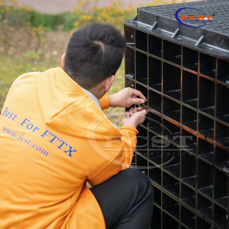 Chambre d'égout souterraine des télécoms FCST-TH-SMC08 avec le service d'ODM