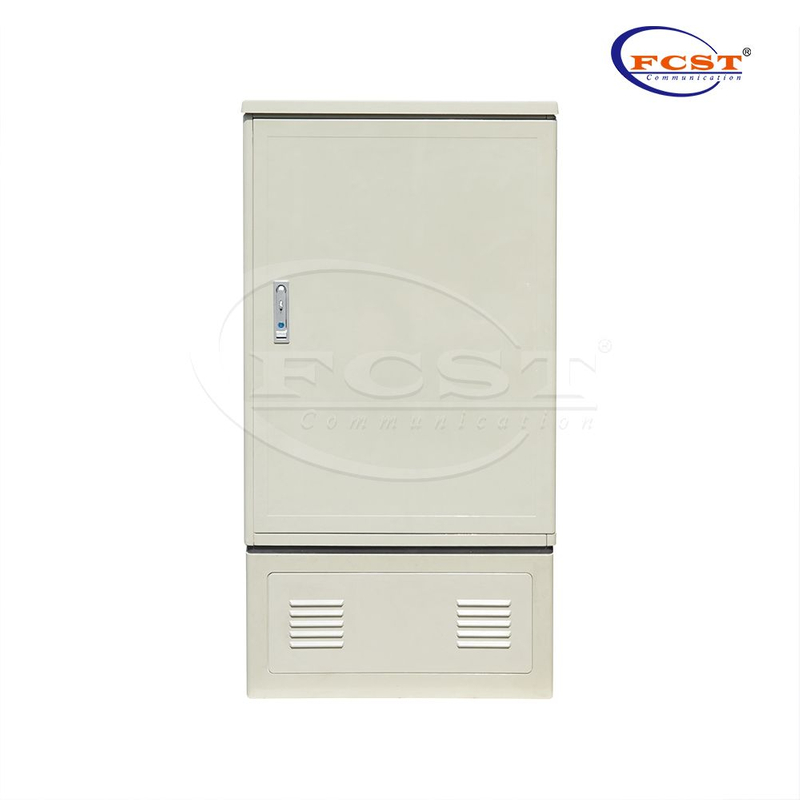 Armoire de Distribution de Fiber optique FCST03502, armoire ODN extérieure de grande capacité pour les réseaux de tronc et de Distribution FTTH